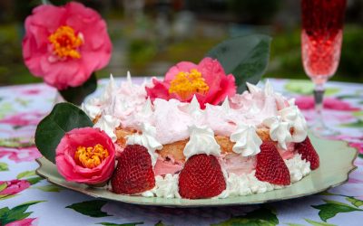 STRAWBERRIES AND CREAM FILLED ANGEL FOOD CAKE