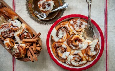 SOURDOUGH CINNAMON ROLLS