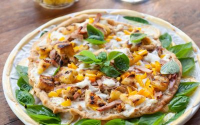 GRILLED CHICKEN AND PINEAPPLE PIZZA
