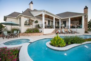 REUNION POOL_MISSISSIPPI MAGAZINE36
